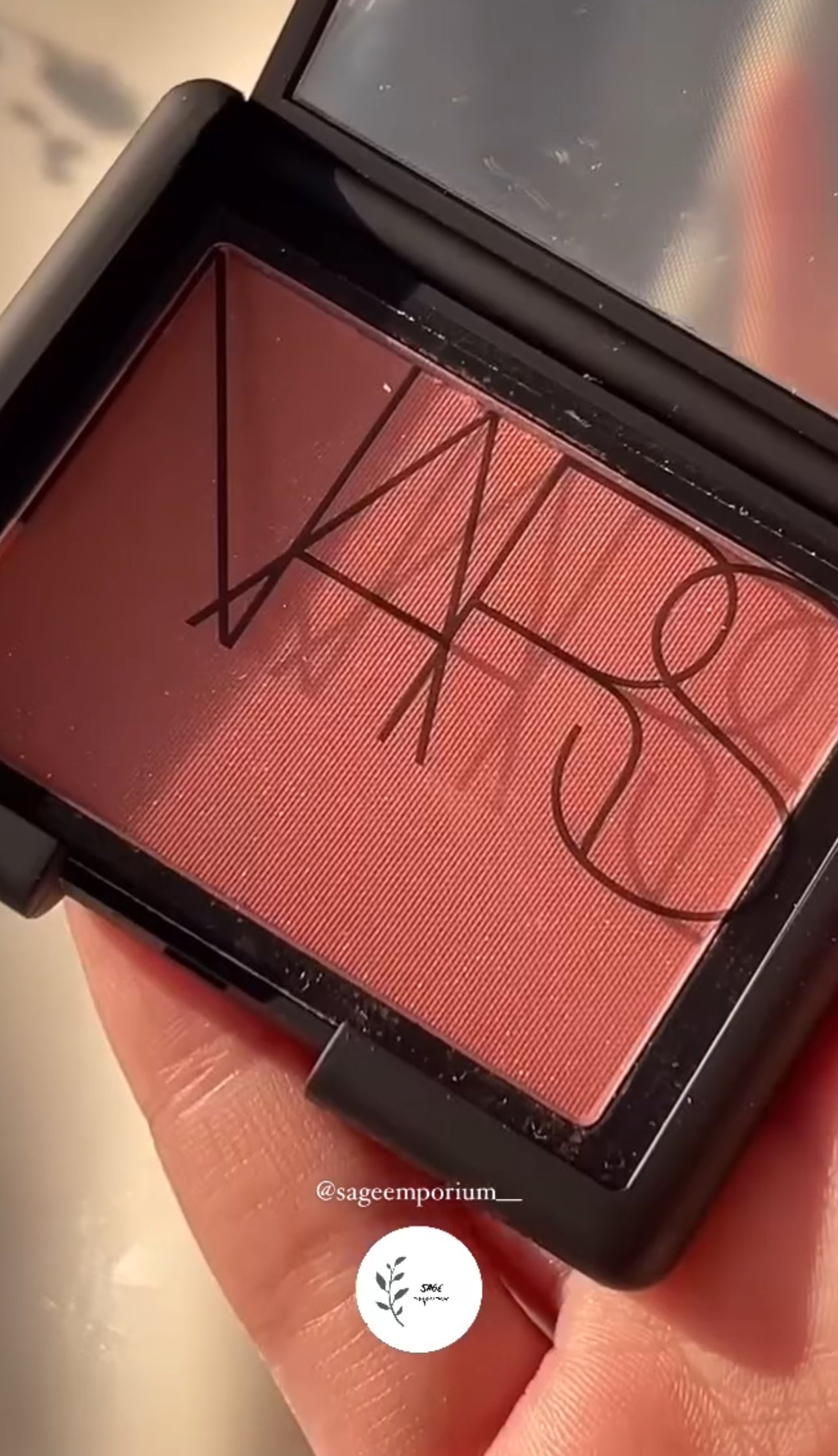 NARS - Powdered blush (orgasm)