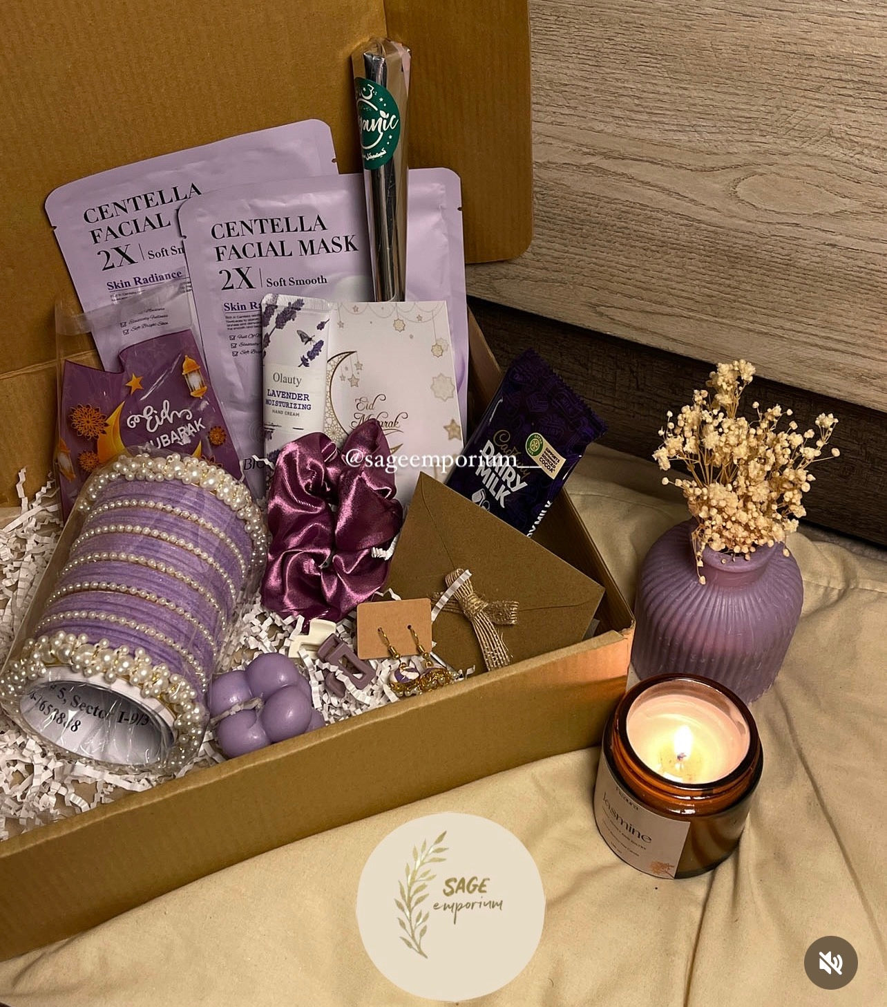 DESI HAMPERS