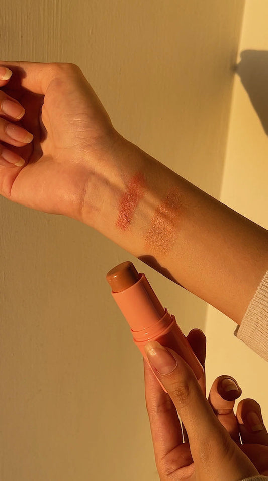 SHAQINUO BLUSH STICKS.