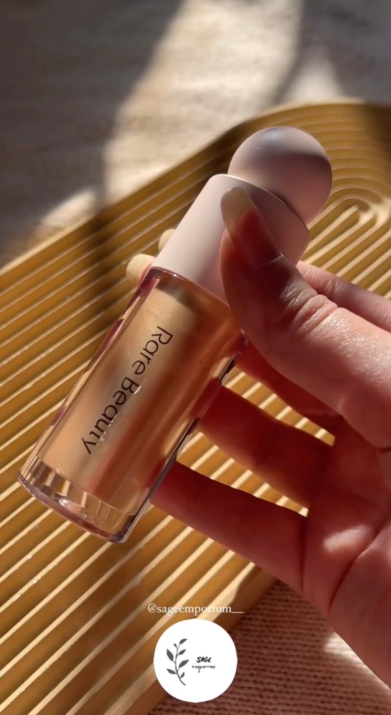 RARE BEAUTY - Liquid luminizers