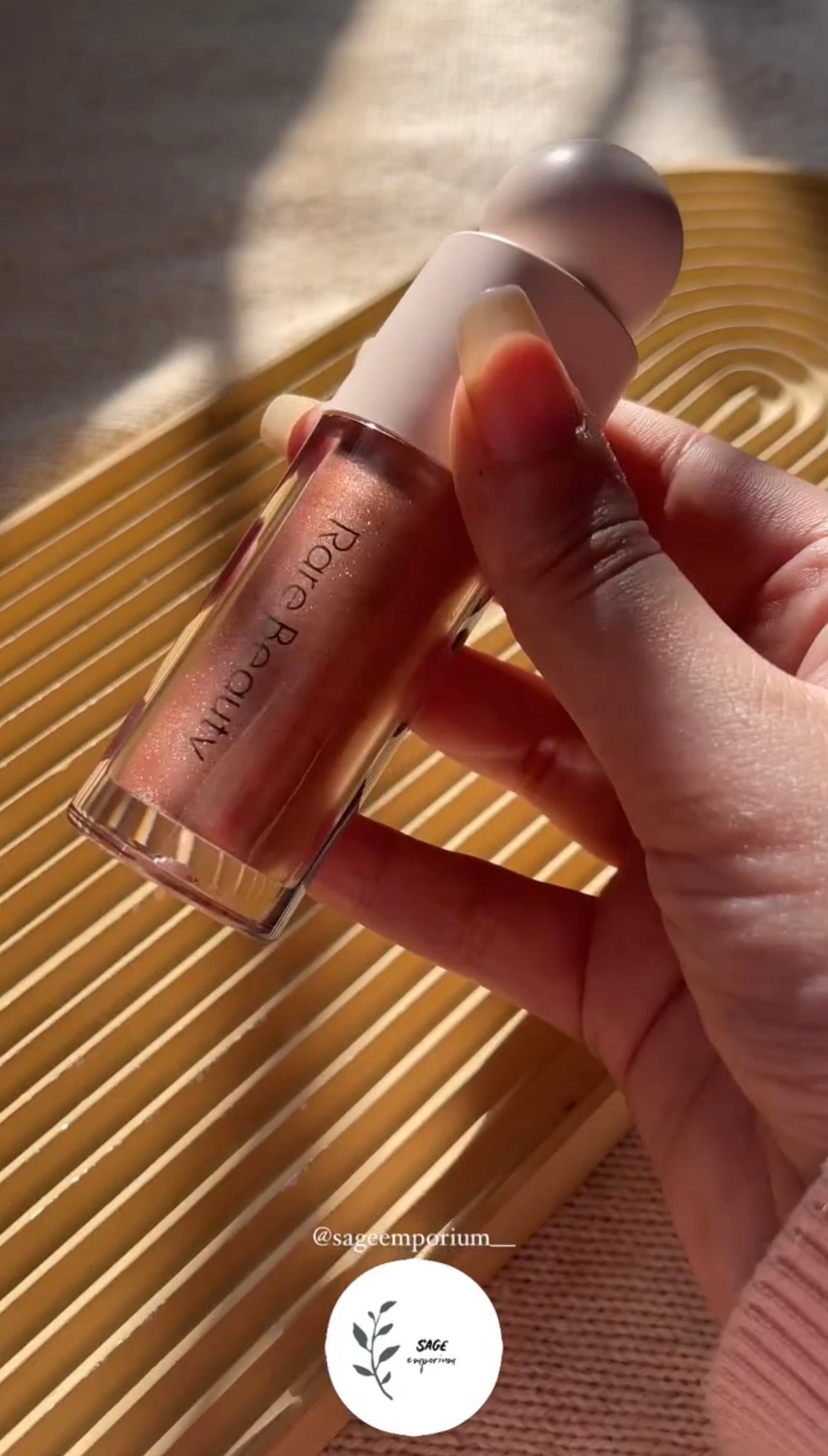 RARE BEAUTY - Liquid luminizers