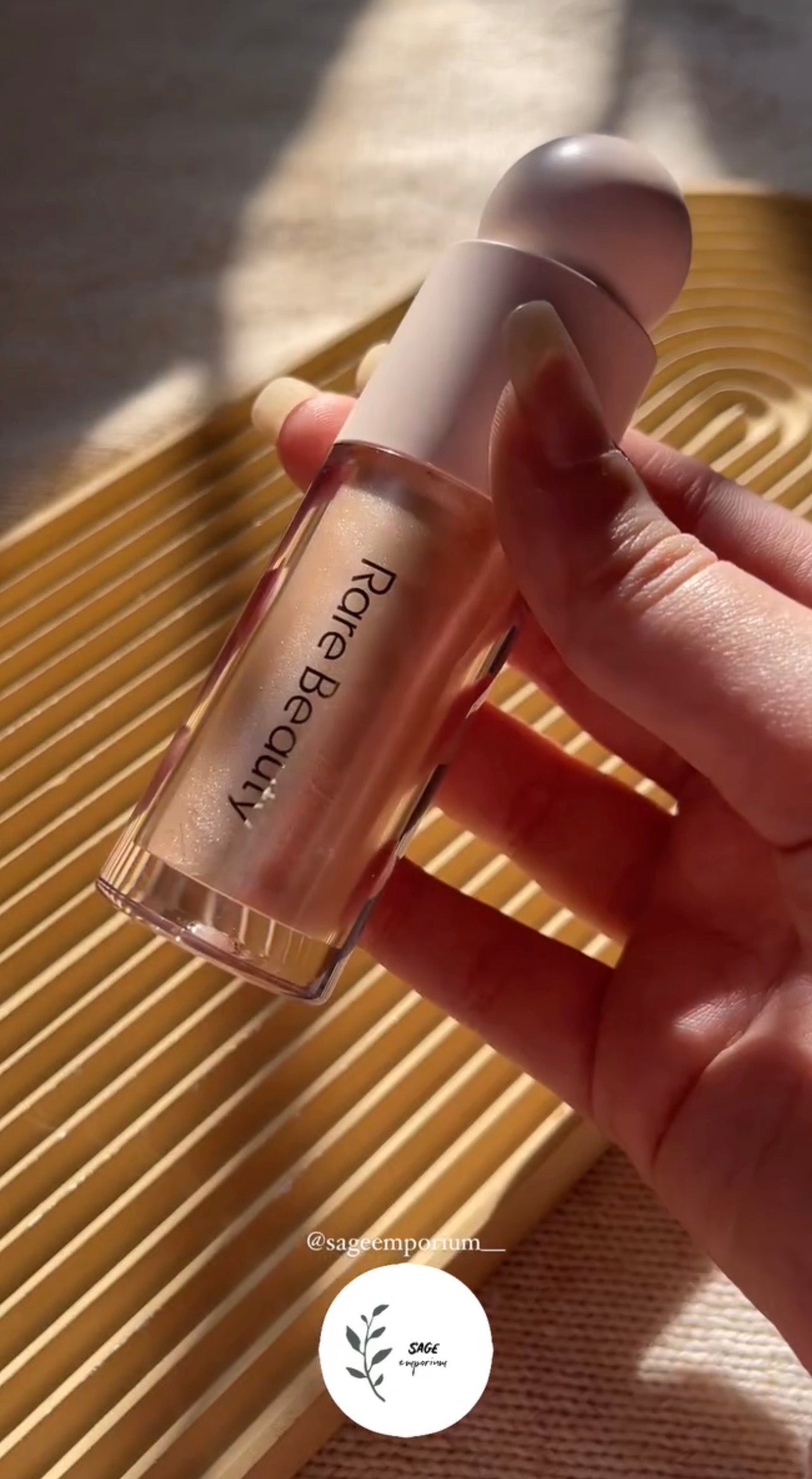 RARE BEAUTY - Liquid luminizers