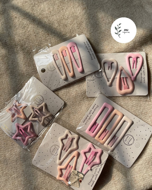 HAIR CLIPS